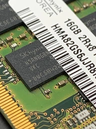 Оперативна пам'ять для ноутбука Hynix DDR4 16GB 2666MHz SO-DIMM ECC 2Rx8 PC4-2666V (HMA82GS7CJR8N-VK) фото від покупців 1