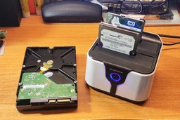 Док станція Blueendless HD05 для HDD SSD 2.5" 3.5" SATA III USB3.0 з функцією клонування фото від покупців 2