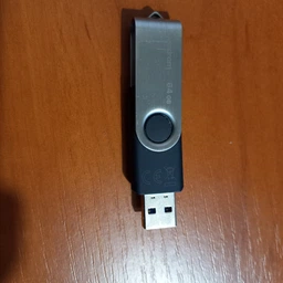 Флеш память USB Goodram UTS3 32GB USB 3.2 Gen1 Black/Silver (UTS3-0320K0R11) фото от покупателей 14