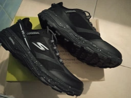 Кросівки чоловічі Skechers 48 р., бежеві фото від покупців 1