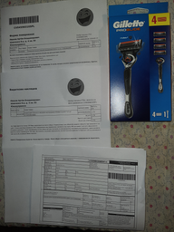 Станок для гоління Gillette Fusion5 + змінні картриджі 4 шт (7702018610280) фото від покупців 3
