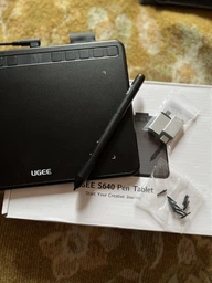 Графический планшет UGEE S640 для рисования с функцией наклона стилуса Black (S640) фото от покупателей 3