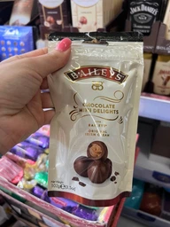 Шоколадные конфеты драже с начинкой Irish cream Baileys 102 гр фото от покупателей 3