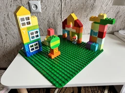 Конструктор LEGO Містечко з алфавітом 87 деталей (10935)