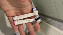 Насадки сумісні із зубною щіткою ORAL-B - ProZone PRO-3D Max Contact (4 шт)