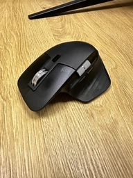 Мышь Logitech MX Master 3 Wireless/Bluetooth Graphite (910-005694) фото от покупателей 1
