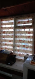 Рулонная штора UK1991 День-ночь ВН-305 52,5*160 см Красный фото от покупателей 4