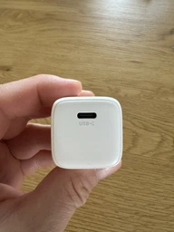 Мережевий Зарядний пристрій UGREEN CD318 UGR-90664 Nexode mini EU 20W, Black фото від покупців 1