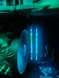 Оперативная память HyperX DDR4-3200 16384MB PC4-25600 (Kit of 2x8192) Fury RGB Black (HX432C16FB3AK2/16) фото от покупателей 1