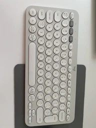 Клавиатура беспроводная Logitech Pebble Keys 2 K380s Bluetooth UA Tonal White (920-011852)