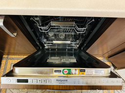 Вбудована посудомийна машина HOTPOINT ARISTON HSIO 3O23 WFE фото від покупців 19