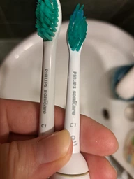 Насадки для зубної щітки PHILIPS Sonicare HX6012/07 ProResults фото від покупців 6