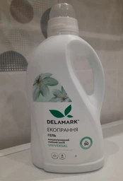 Жидкое концентрированное бесфосфатное средство для стирки Delamark Universal 1 л (4820152330154) фото от покупателей 6