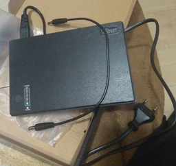 Міні UPS F&A DC1018P - універсальне джерело безперебійного живлення для комп'ютерних пристроїв фото від покупців 16