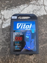 Домкрат гидравлический бутылочный Vitol 2 т чемодан 181-345 мм 2.63 кг (T90204S) фото от покупателей 1