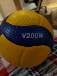 Мяч волейбольный Mikasa V200W V200W фото от покупателей 4