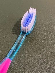 Зубная щетка Pierrot Ref.14 ортодонтическая Orthodontic Xtreme средняя (8411732000145) фото от покупателей 7