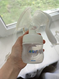 Ручной молокоотсос Philips Avent с бутылочкой 115мл SCF430/10 (SCF430/10)