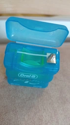 Зубна нитка Oral-B Satin Floss 25 м (5010622018258/5010622017947) фото від покупців 2