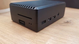 Корпус для Raspberry Pi 4 алюмінійовий чорний (RA759) фото від покупців 1