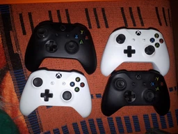 Microsoft Xbox One S White Wireless Controller