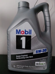 Моторна олива Mobil 1 Х1 5W-30 5 л (155143) фото від покупців 10