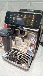 Кофемашина PHILIPS Series 5500 LatteGo EP5547/90 фото от покупателей 1