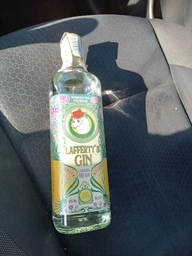 Джин Lafferty's Gin 0.7 л 40% (5060808680120) фото от покупателей 3