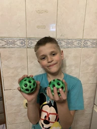 Стрибаючий м'яч Sky Ball Gravity Ball стрибунець антигравітаційний м'ячик жовтий фото від покупців 2