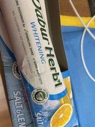 Зубная паста аюрведическая Соль и Лимон Отбеливающая Dabur Herb'l, 150 г + щетка