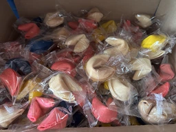 Патріотичне печиво з передбаченнями Fortune cookies (50 шт) фото от покупателей 9