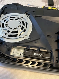 Накопичувач SSD Kingston M.2 2TB PCIe 4.0 Fury Renegade + радіатор (SFYRDK/2000G) фото від покупців 13