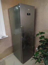 Морозильна камера BEKO RFNE312E21XB фото від покупців 17