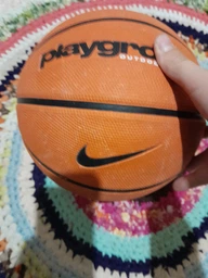 Мяч баскетбольный Nike Everyday Playground 8P р. 6 (N.100.4498.085.06) Black/Volt/Volt фото от покупателей 3