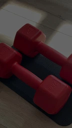 Гантели для фитнеса пластиковые цельные (неразборные) + коврик OSPORT Lite 2шт по 0,5 кг (OF-0213) Красный фото от покупателей 3