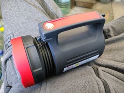 Ліхтар прожектор світлодіодний кемпінговий з сонячною панеллю Power Bank багатофункціональний Yajia YJ-1902T фото від покупців 4