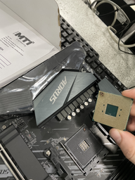 Материнська плата Gigabyte B550 AORUS Elite V2 (sAM4, AMD B550, PCI-Ex16) фото від покупців 10
