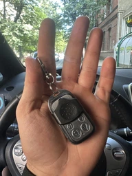 Універсальний пульт брелок клонатор Heonyirry C074, дублікатор статичного коду, частота 433 мГц фото від покупців 1