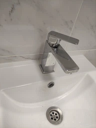 Смеситель для умывальника квадратный GLux Milano GLM-401-10-BB Чёрный матовый