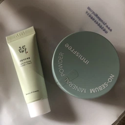 Мінеральна пудра innisfree No Sebum Mineral безбарвна та матуюча 5 г фото від покупців 3
