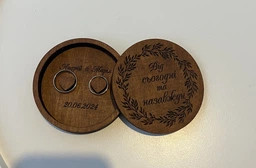 Шкатулка для обручальных колец с гравировкой 9х9х1,8 см Мастерская мистера Томаса Фанера 4 мм