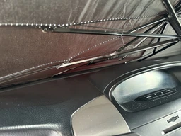Автомобільна сонцезахисна парасолька на лобове скло 135×79 см UV, складна, чорно-сіра XJ5106 фото від покупців 10
