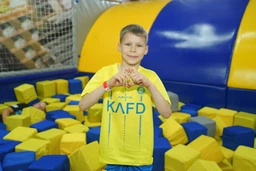 Форма футбольная детская Ronaldo (Роналдо) Al-Nasr «Аль-Наср» 2024, 28-150-155 см., желтая синяя фото от покупателей 8