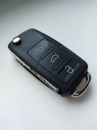 Корпус выкидного ключа для Volkswagen 3 кнопки без лезвия Galakeys (02-18) фото от покупателей 3