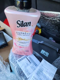 Кондиціонер для білизни Silan Supreme Romance 1012 мл (9000101579666) фото від покупців 3
