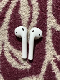 Навушники Apple AirPods with Charging Case (MV7N2TY/A) (2-е покоління) фото від покупців 13