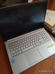 Ноутбук ASUS Vivobook 15 X1502ZA-BQ646 (90NB0VX2-M00V70) Icelight Silver / 15.6" IPS Full HD / Intel Core i3-1215U / RAM 12 ГБ / SSD 512 ГБ / Подсветка клавиатуры фото от покупателей 13