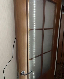 Самоклеющаяся светодиодная лента RGB SMD 5050 влагостойкая IP67 с пультом управлением Led strip 5 метров 16 цветов от USB Powerbank (Павербанка)