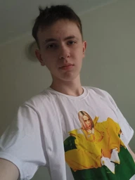 Мужская футболка с принтом "Billie Eilish (Билли Айлиш) на зеленом кресле" Push IT XXXL, Белый фото от покупателей 2