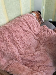 Плед-покривало хутряне травичка з довгим ворсом рожевий 220х240 фото від покупців 1